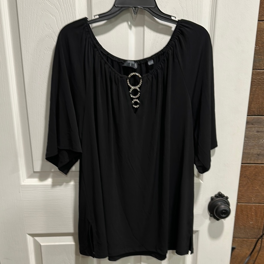 Tahari Woman Black Relaxed Blouse with 3/4 Sleeves (G131)
